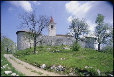 Cerovo - Tabor s cerkvijo sv. Nikolaja