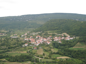 Hrastovlje - Vas