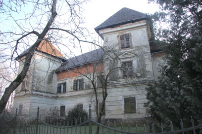 Komenda - Grad
