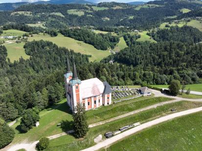 Otiški Vrh - Cerkev sv. Petra na Kronski gori