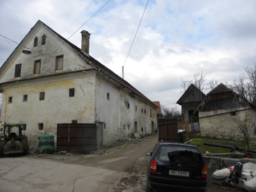 Laze pri Planini - Domačija Laze 1