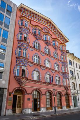 Ljubljana - Hiša Miklošičeva 8