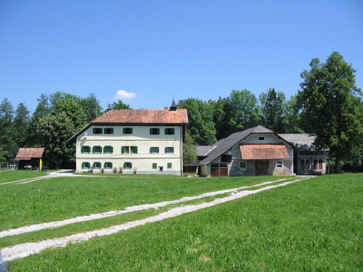 Vodice pri Ljubljani - Domačija Lokarje 28