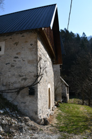 Ravne pri Cerknem - Domačija Ravne 52