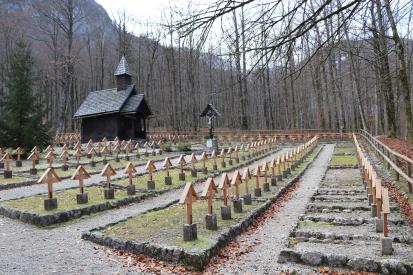 Ukanc - Vojaško pokopališče iz prve svetovne vojne