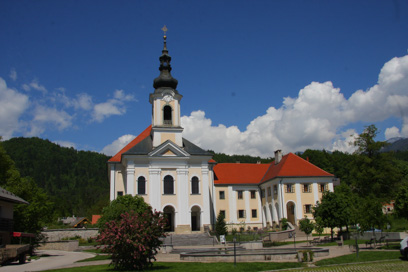 Adergas - Samostan Velesovo