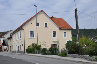 Vinica - Spominska hiša Otona Župančiča