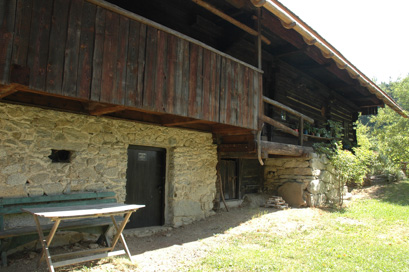 Zavodnje - Domačija Zavodnje 43