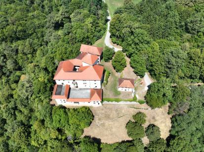 Zagrad pri Otočcu - Stari grad