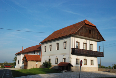 Kapelski Vrh - Zidanica Kapelski Vrh 100