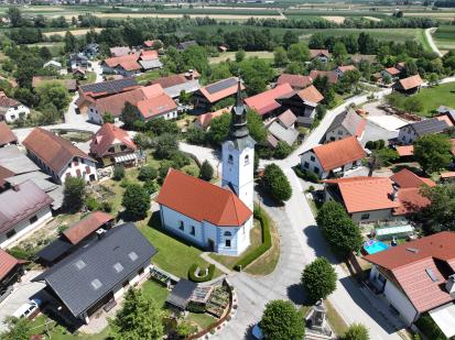 Grajska vas - Cerkev sv. Krištofa