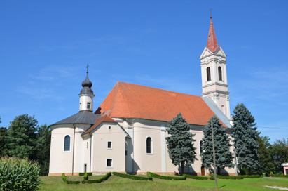 Razkrižje - Cerkev sv. Janeza Nepomuka
