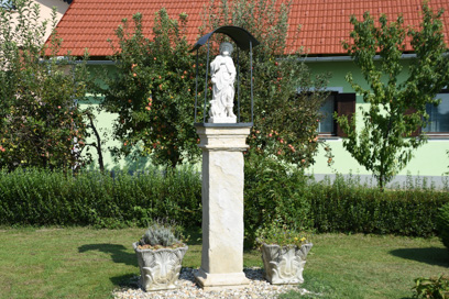 Vučja vas - Znamenje sv. Roka