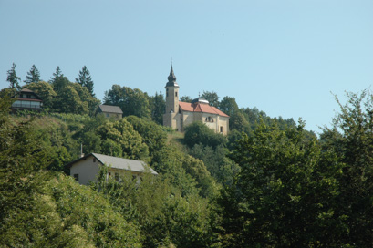 Vrh pri Boštanju - Cerkev Marijinega vnebovzetja