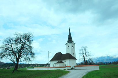 Srednja Dobrava - Cerkev Povišanja sv. Križa