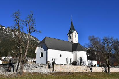 Dovje - Cerkev sv. Mihaela