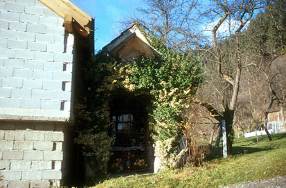 Vrata - Lahovčeva kapelica