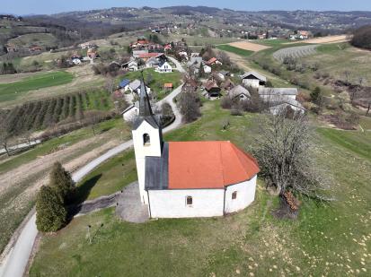 Straža pri Raki - Cerkev sv. Valentina