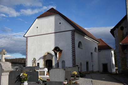 Rosalnice - Cerkev Žalostne Matere božje