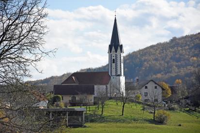 Šentjurij na Dolenjskem - Cerkev sv. Jurija