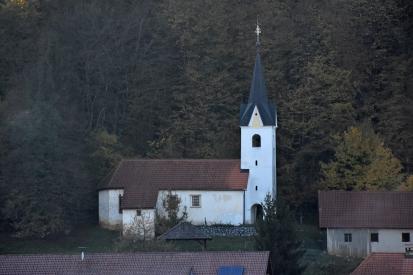 Dolenji Podboršt - Cerkev sv. Pavla