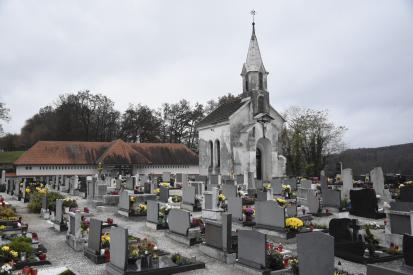 Mirna Peč - Kapela sv. Križa