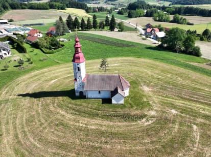 Martinja vas pri Mokronogu - Cerkev sv. Nikolaja