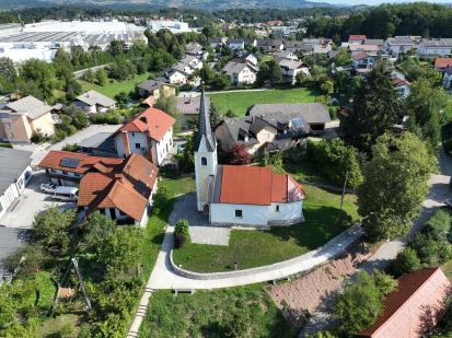 Novo mesto - Cerkev sv. Lenarta v Gotni vasi