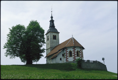 Koreno nad Horjulom - Cerkev sv. Mohorja in Fortunata
