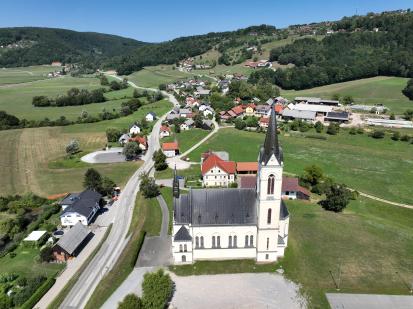 Prečna - Cerkev sv. Antona Padovanskega