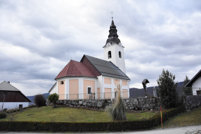 Gradnik - Cerkev sv. Nikolaja