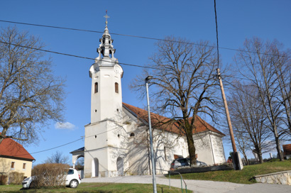 Stopiče - Cerkev Marije Device Tolažnice žalostnih