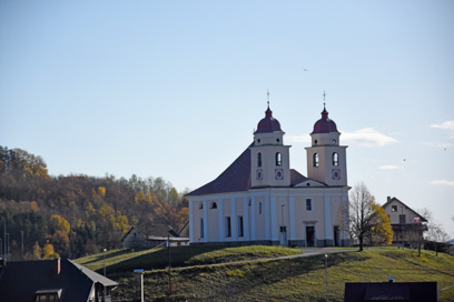 Dolnji Suhor pri Metliki - Cerkev sv. Jožefa