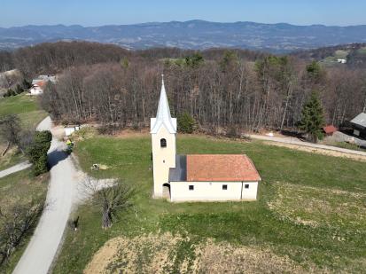 Gorenja Lepa vas - Cerkev sv. Primoža in Felicijana