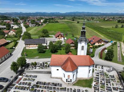 Šmarje pri Šentjerneju - Cerkev Marijinega rojstva