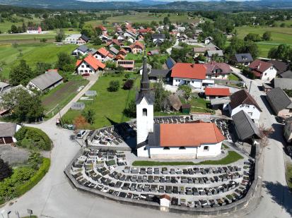 Orehovica pri Šentjerneju - Cerkev sv. Jurija