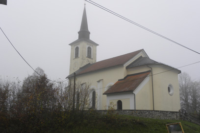 Rdeči Kal - Cerkev sv. Antona Puščavnika