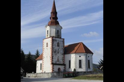 Grič pri Klevevžu - Cerkev Karmelske Matere božje v Slapah
