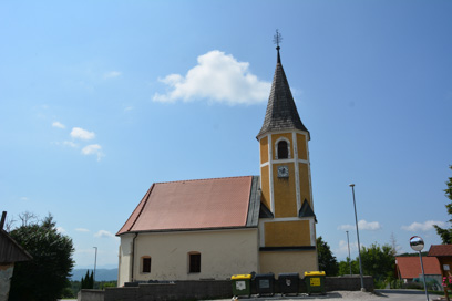 Stranje pri Senovem - Cerkev sv. Ahaca