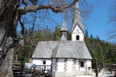 Podpeca - Cerkev sv. Helene