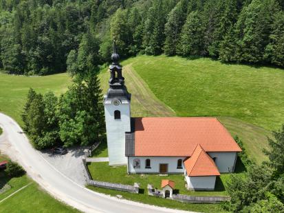 Podvolovljek - Cerkev sv. Antona Puščavnika