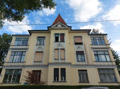 Ljubljana - Vila Veselova 13