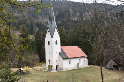 Vrhe - Cerkev sv. Neže
