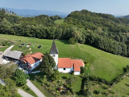 Pečica - Cerkev sv. Mihaela