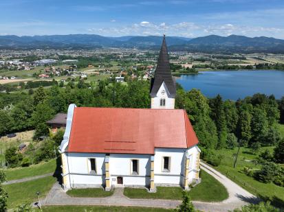 Vrhe pri Teharjih - Cerkev sv. Ane