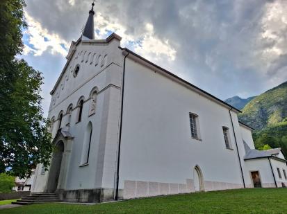 Bovec - Cerkev sv. Urha
