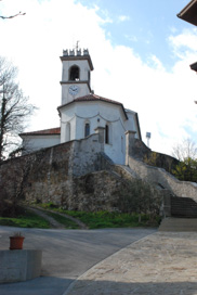 Dolnje Cerovo - Cerkev sv. Lenarta