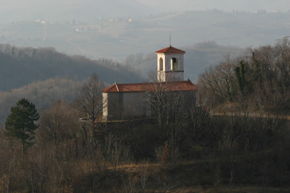 Nozno - Cerkev sv. Petra in Pavla