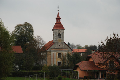 Hrašče pri Postojni - Cerkev sv. Ane