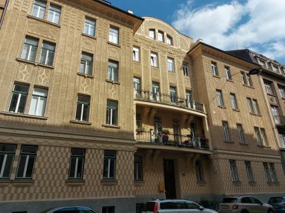 Ljubljana - Hiša Župančičeva 8